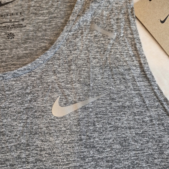New with Tags Nike Dri-FIT "Runng" Men's Medium Running Tank Top CZ9179-084 - Picture 1 of 9